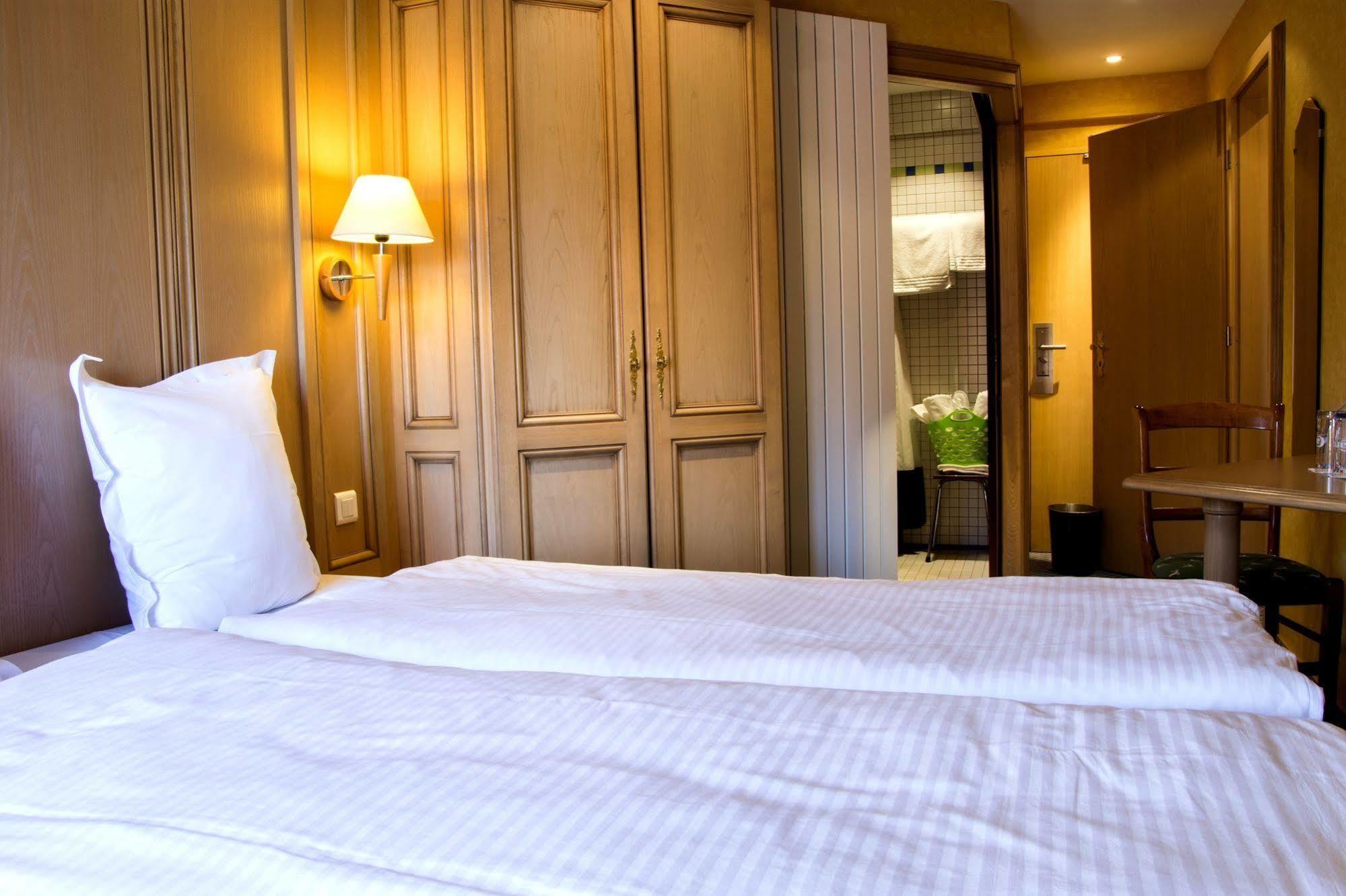 Hotel Et Restaurant Au Chasseur 3*